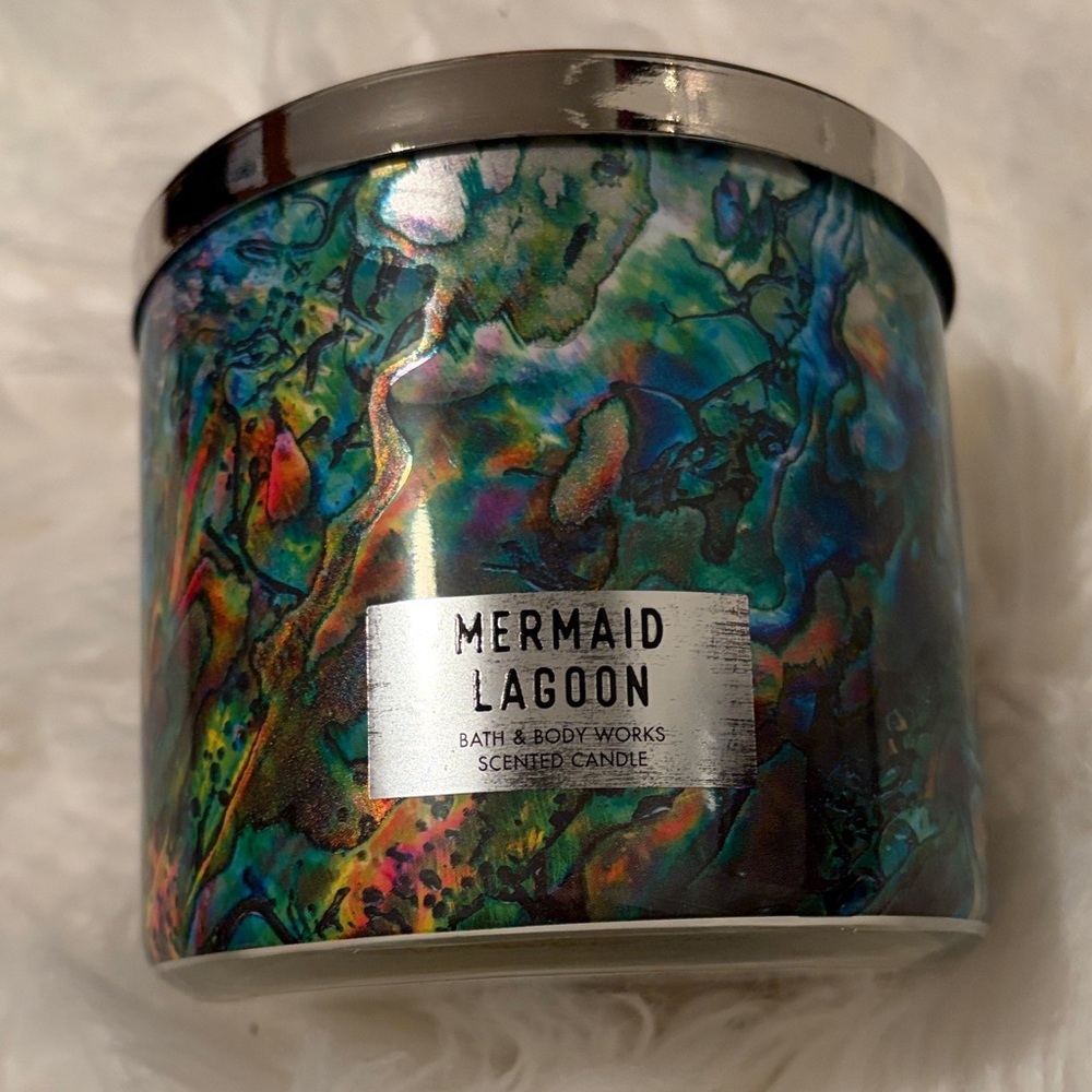 Bath & Body Works Mermaid Lagoon Candle - Multicolor